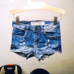 ❤️ 4/$20 Blue Ombré Stretch denim shorts 10-11